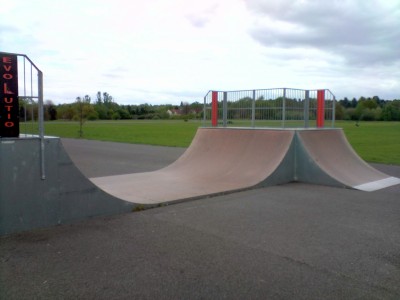 Source: Guy Harwood / Sk8loc8
