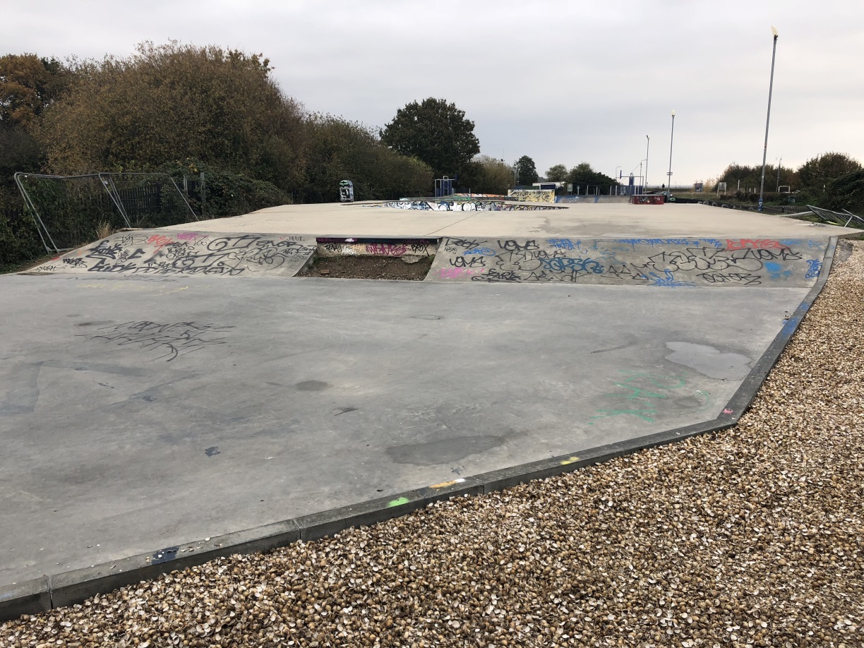 Leigh-on-Sea Skatepark - 12/11/2021 - Chris Davies / The Skateparks Project