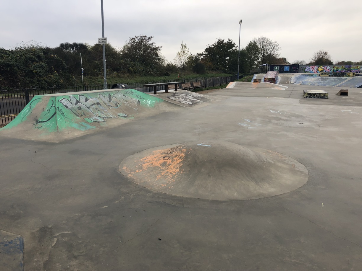 Leigh-on-Sea Skatepark - 12/11/2021 - Chris Davies / The Skateparks Project