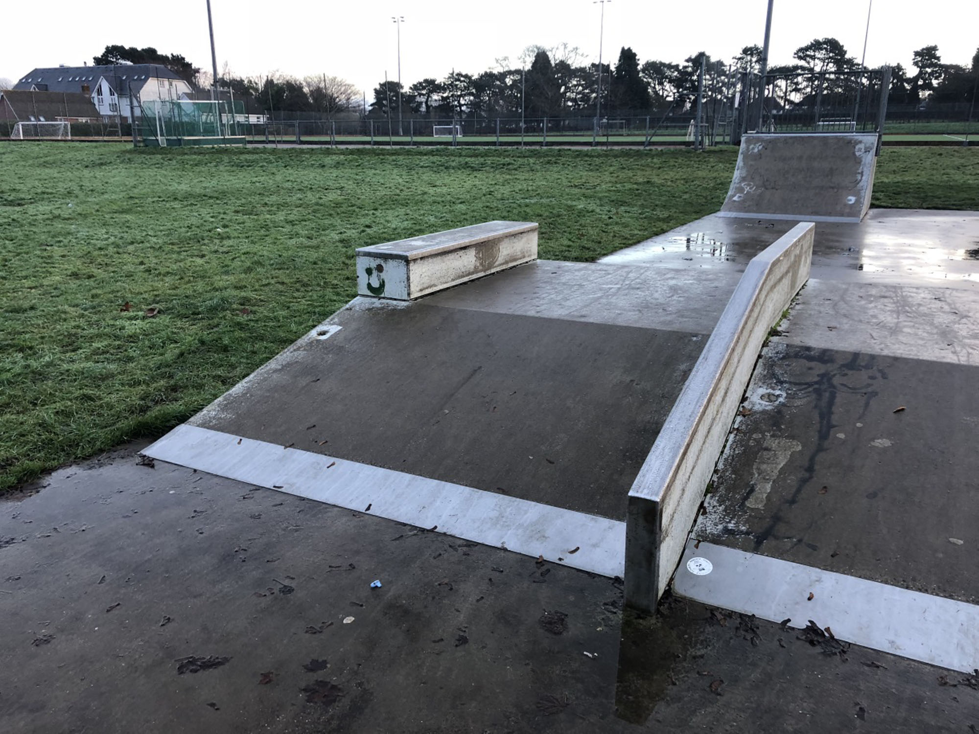 Maidstone South Park Skatepark - 21-12-2022 - Chris Davies / The Skateparks Project