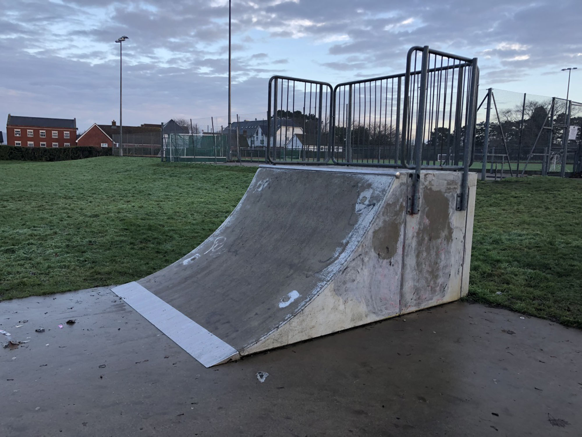 Maidstone South Park Skatepark - 21-12-2022 - Chris Davies / The Skateparks Project